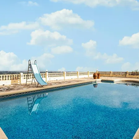 Gorgeous In * Dénia